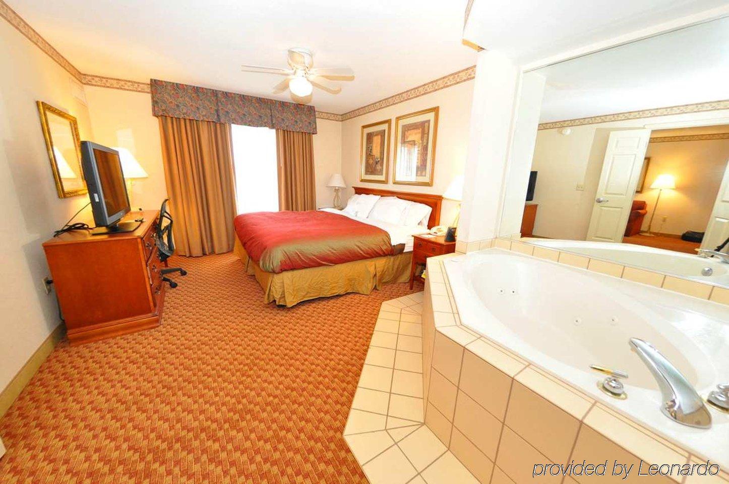 Homewood By Hilton Richmond - Airport 3*